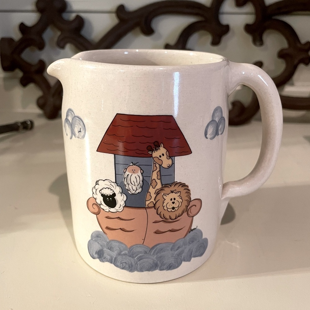 Yesteryears Pottery Noah's Ark Marshall Texas Small Pitcher 4 1/4" Tall Cream